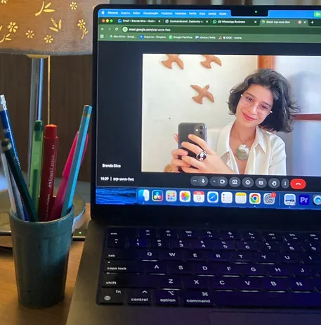Atendimento online por videochamada